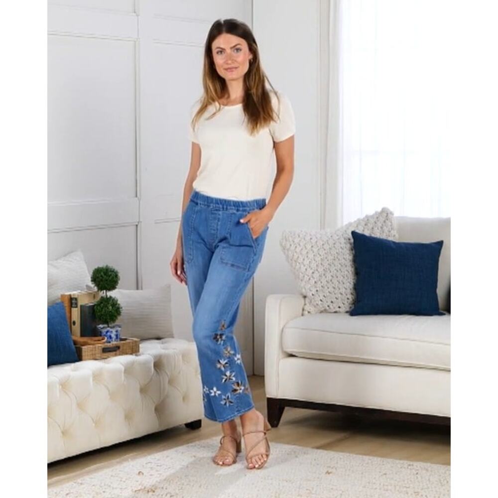 Driftwood‎ Jeans Ruby Pull-On Relaxed Jean Size XL Embroidered Floral